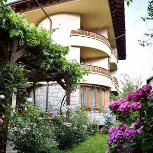 3* Otel Lina