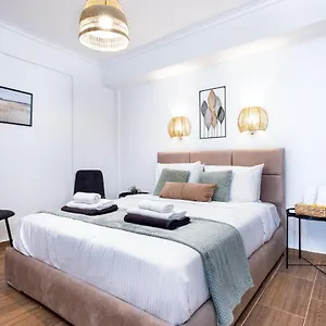 https://quattro-sea-view-beachfront-ap-206.larnacahotels.org